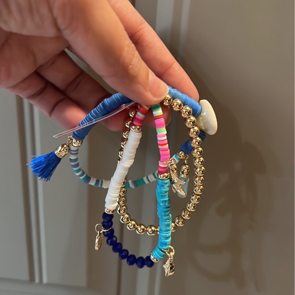*** SOLD*** NWT Lilly Pulitzer Bracelet - Picture 3 of 5